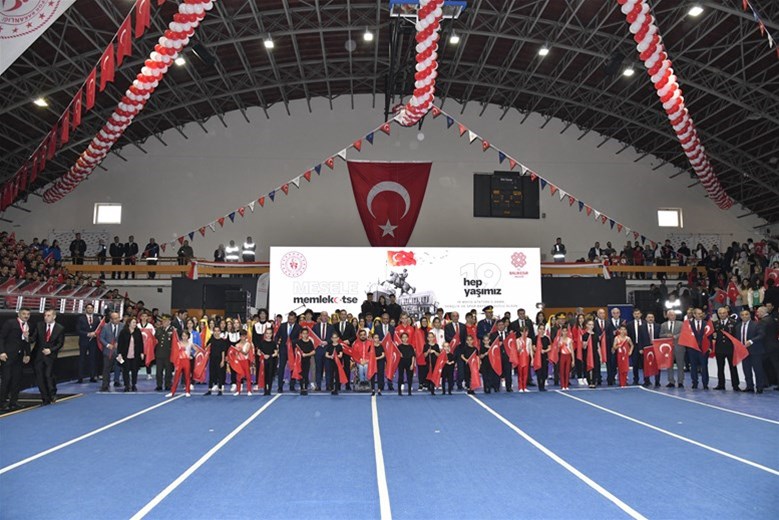 BALIKESİR’DE 19 MAYIS COŞKUYLA KUTLANDI