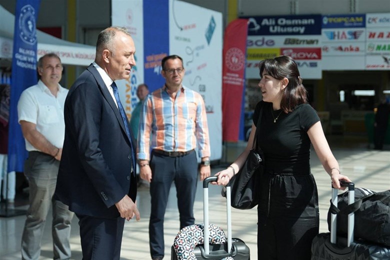 Balıkesir’de Üniversite Öğrencilerine Yönelik Rehberlik ve Destek Stantları Kuruldu