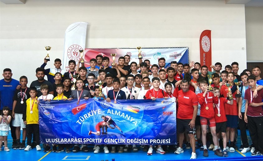 Balıkesir’de Türkiye-Almanya Sportif Gençlik Buluşması: Güreş, Kültür ve Dostluk Aynı Minderde…