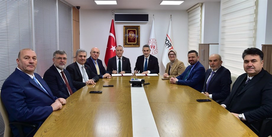 BALIKESİR’DE SPOR YATIRIMLARININ YÜKSELİŞİ SÜRÜYOR…