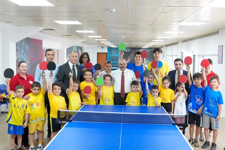 Vali İsmail Ustaoğlu GSB Spor Okullarını Ziyaret Etti