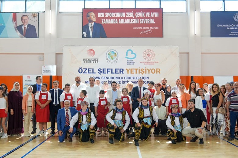 ÖZEL ŞEFLER MUTFAKTA: DOWN SENDROMLU BİREYLERİN HAYATINA DOKUNAN İSTİHDAM PROJESİ LANSMAN PROGRAMI GERÇEKLEŞTİRİLDİ