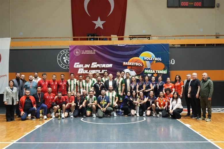 BALIKESİR’DE GSB 4. KAMU SPOR OYUNLARI SONA ERDİ